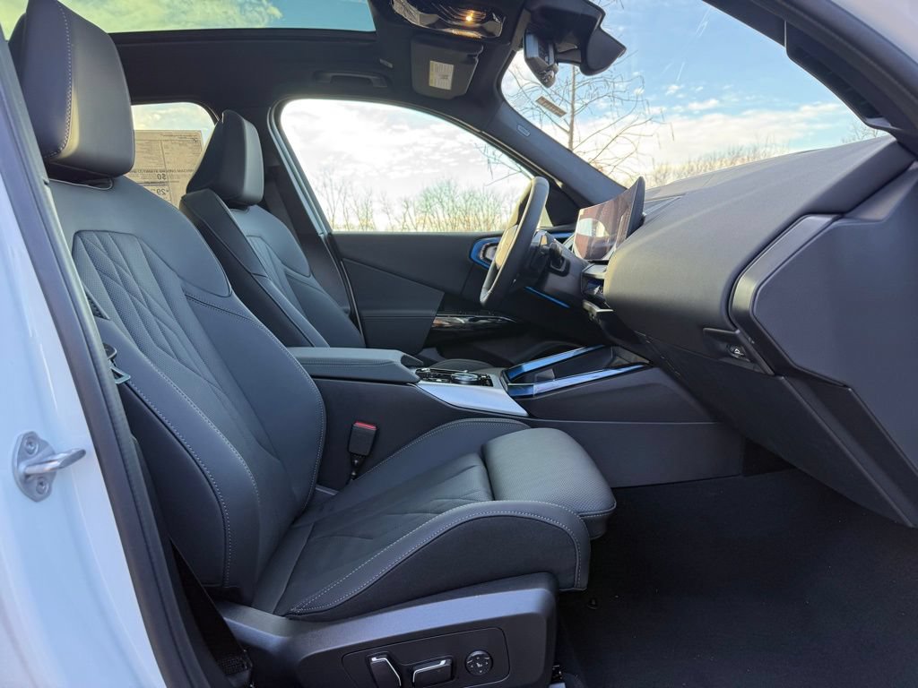 Used 2026 BMW X3 xDrive30i w/ M Sport Package AWD/4WD image 25