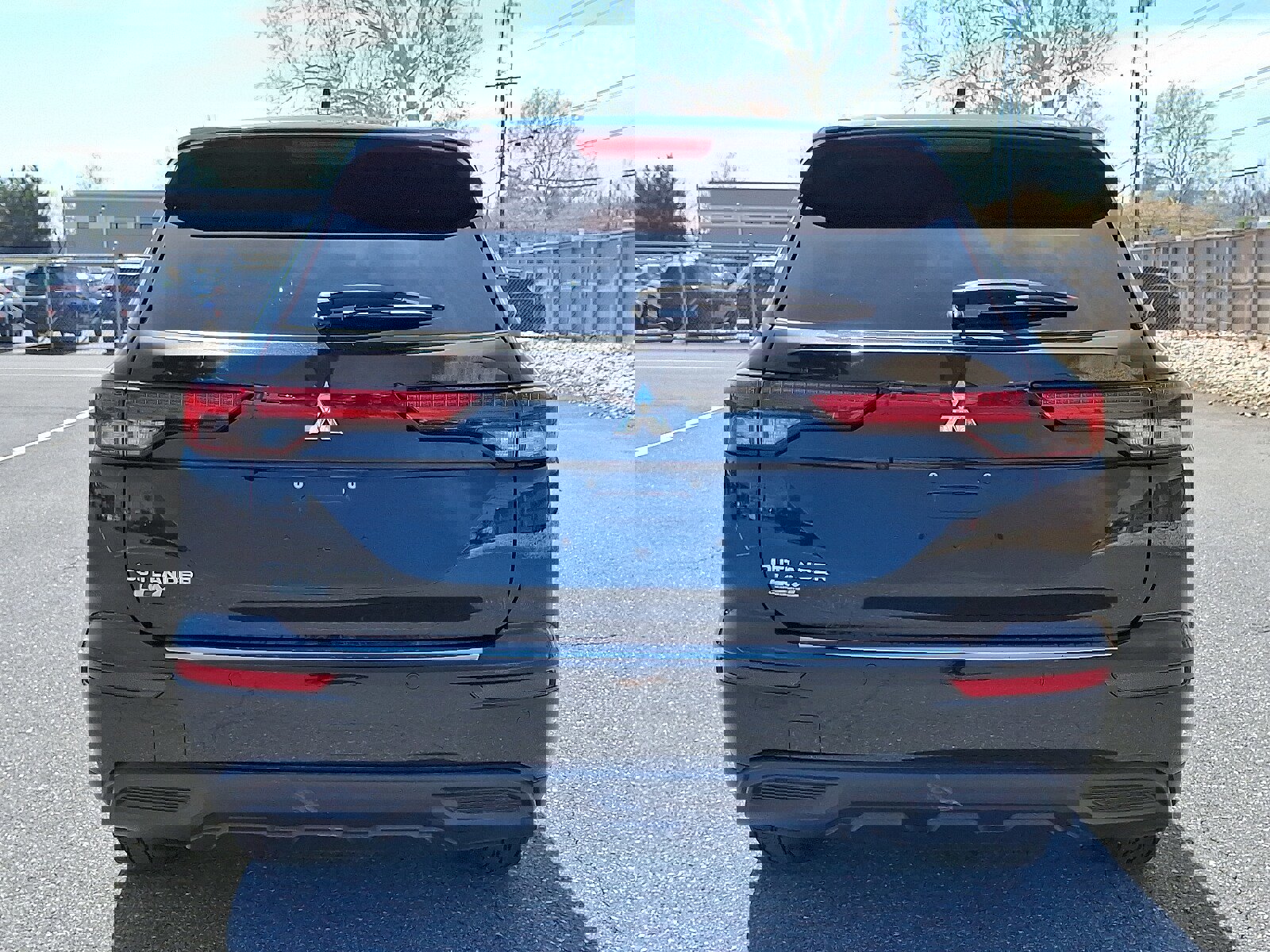 Used 2022 Mitsubishi Outlander ES image 6