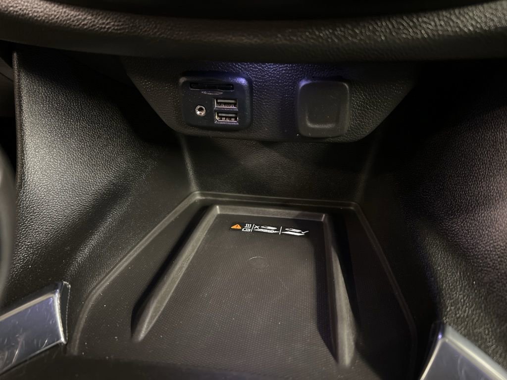 Used 2022 Chevrolet Traverse Premier AWD/4WD image 15