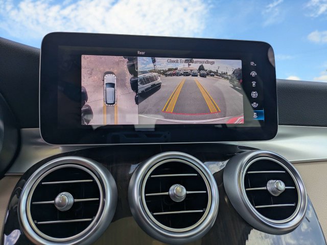 Used 2022 Mercedes-Benz GLC 300 image 21