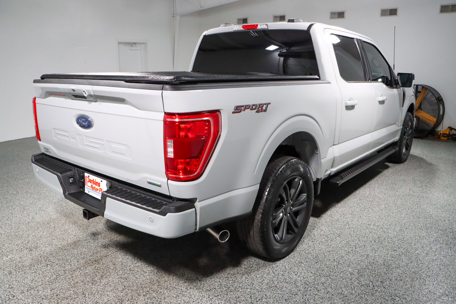 Used 2023 Ford F150 XLT w/ Equipment Group 302A High image 7