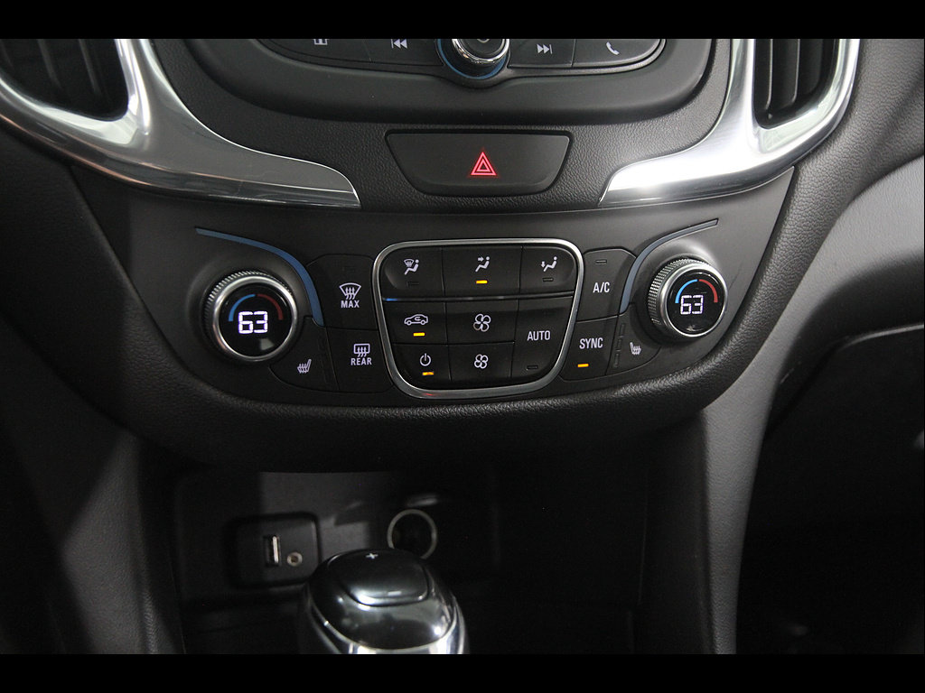 Used 2018 Chevrolet Equinox LT AWD/4WD image 13