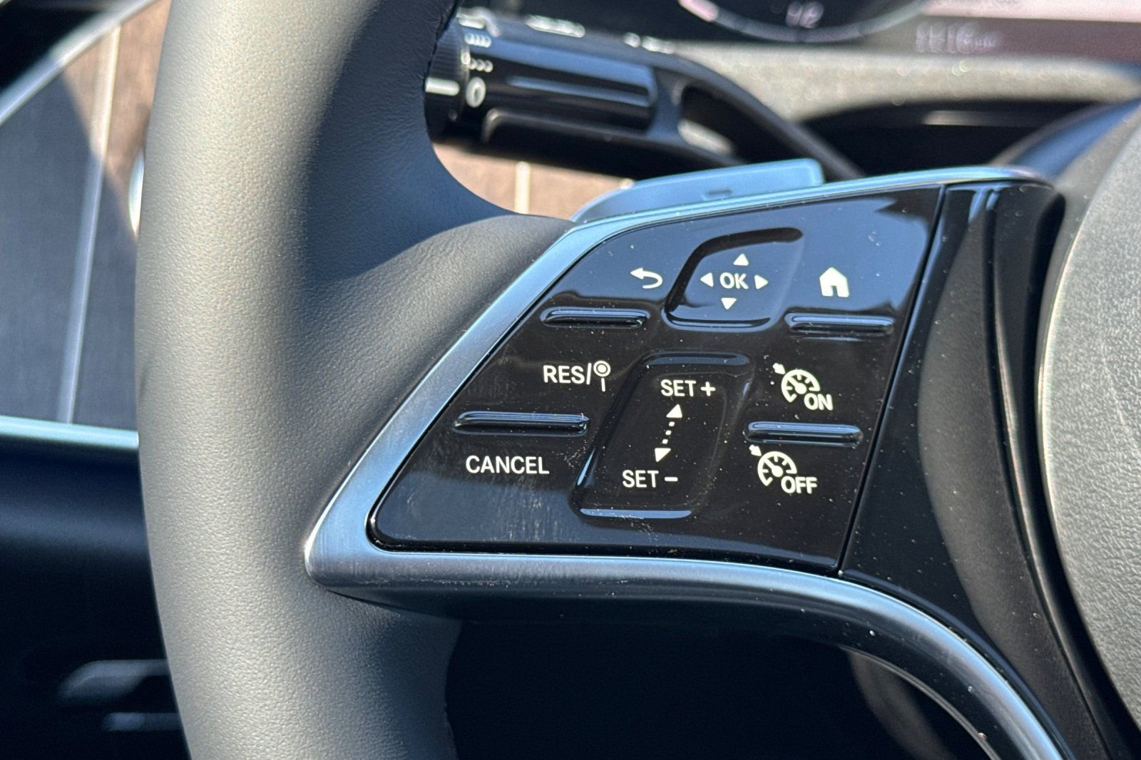 New 2026 Mercedes-Benz E 350 4MATIC Sedan image 29