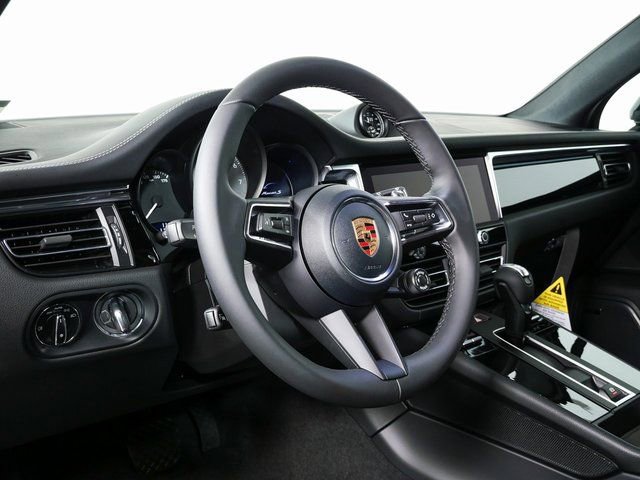 New 2026 Porsche Macan S AWD/4WD image 4
