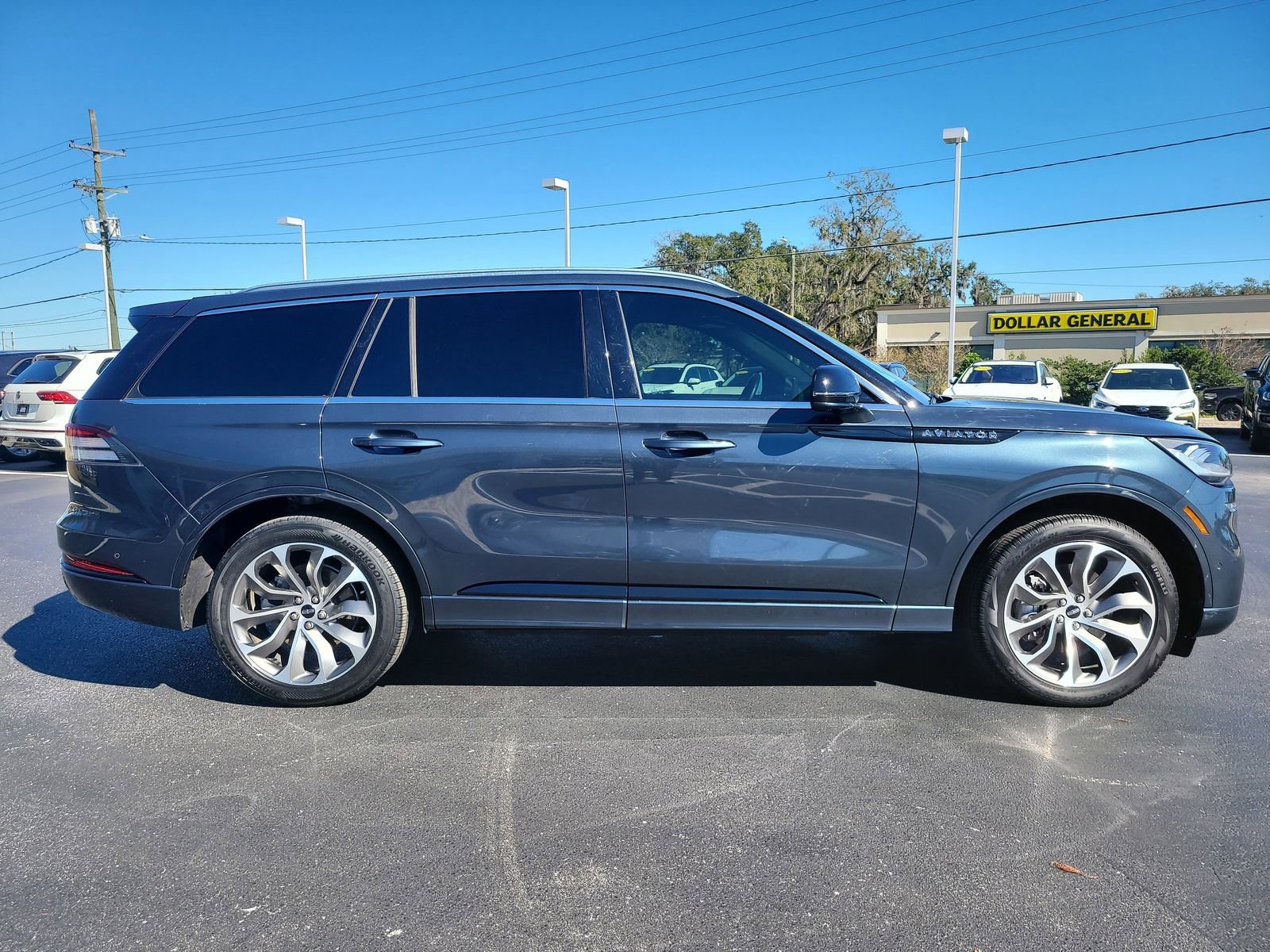 Used 2023 Lincoln Aviator Grand Touring w/ Equipment Group 301A image 5