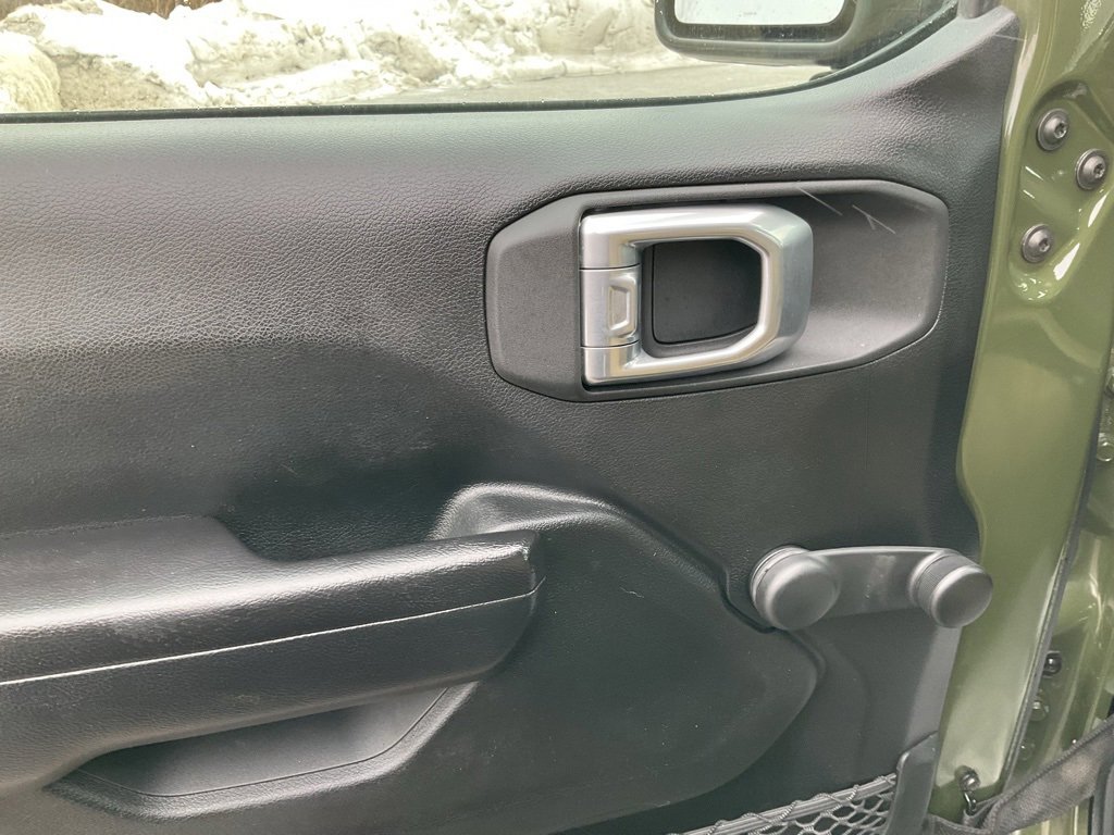 Used 2020 Jeep Wrangler Sport image 17