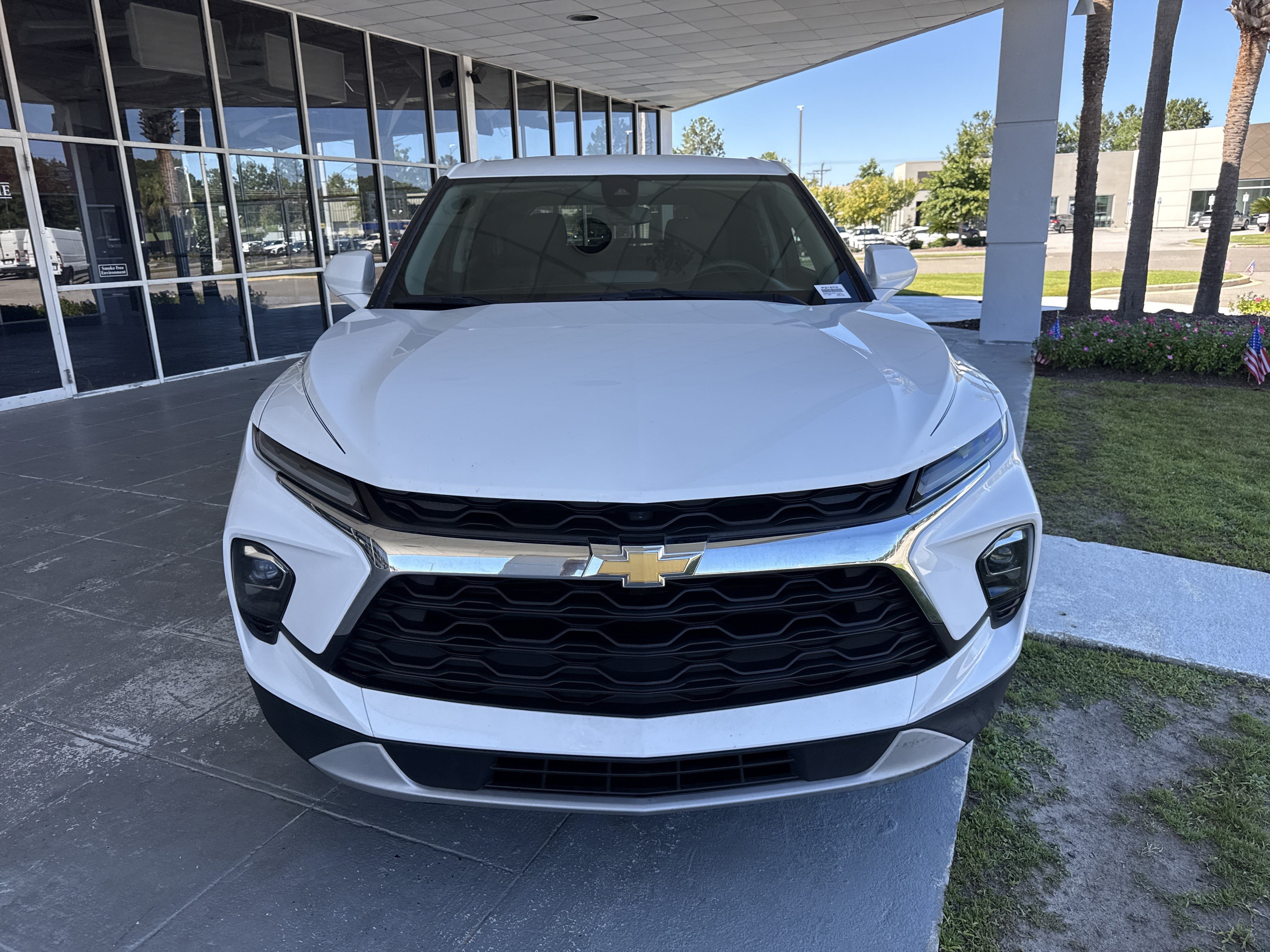 Used 2024 Chevrolet Blazer LT FWD image 3