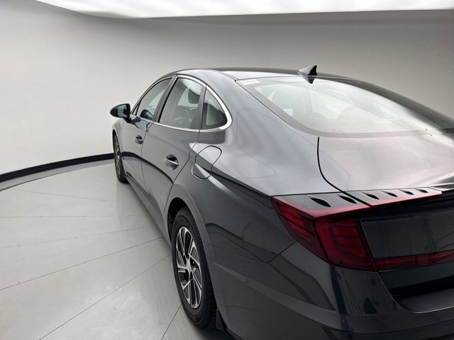 Used 2023 Hyundai Sonata Blue image 3