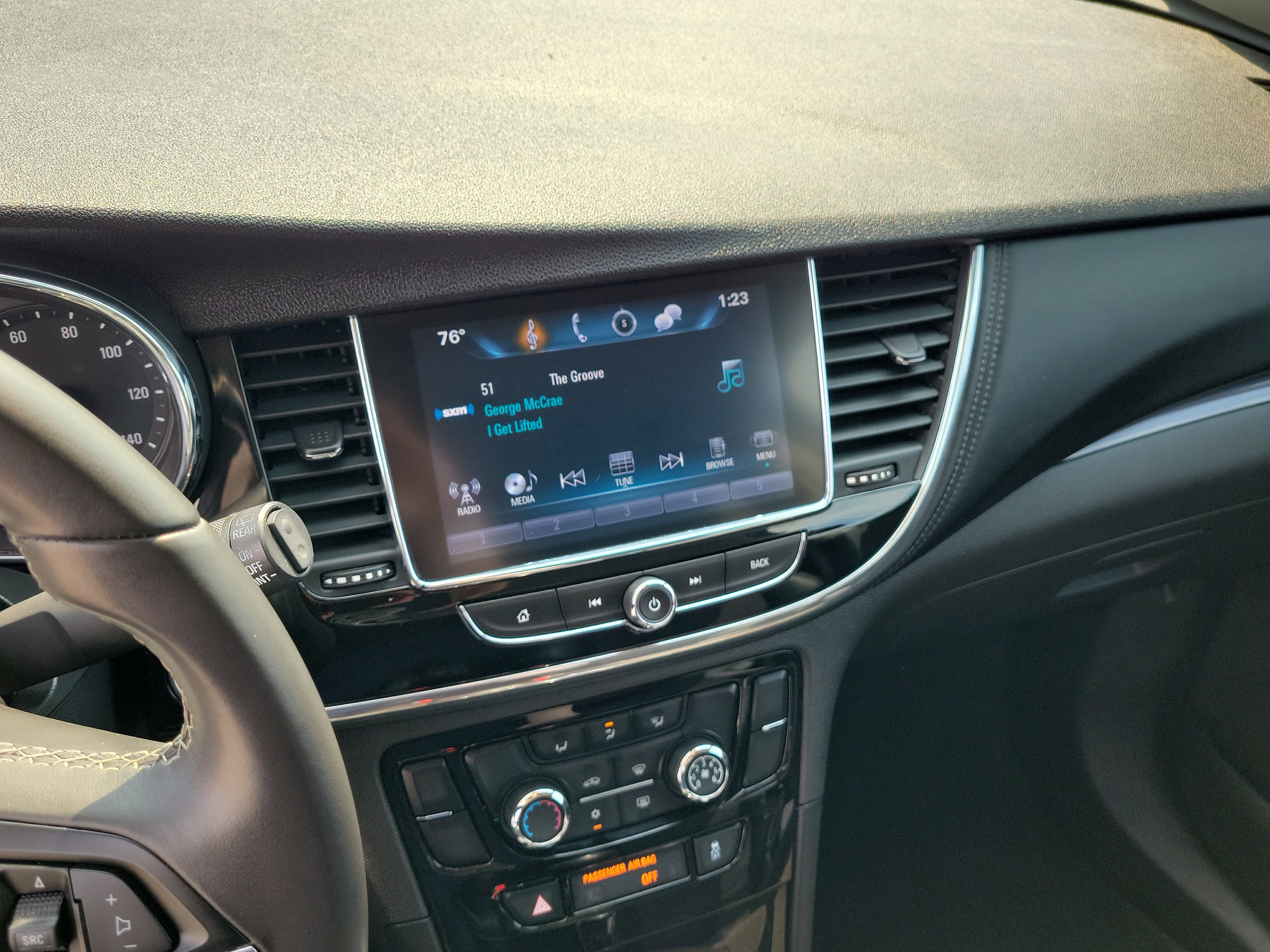 Used 2020 Buick Encore Preferred image 27