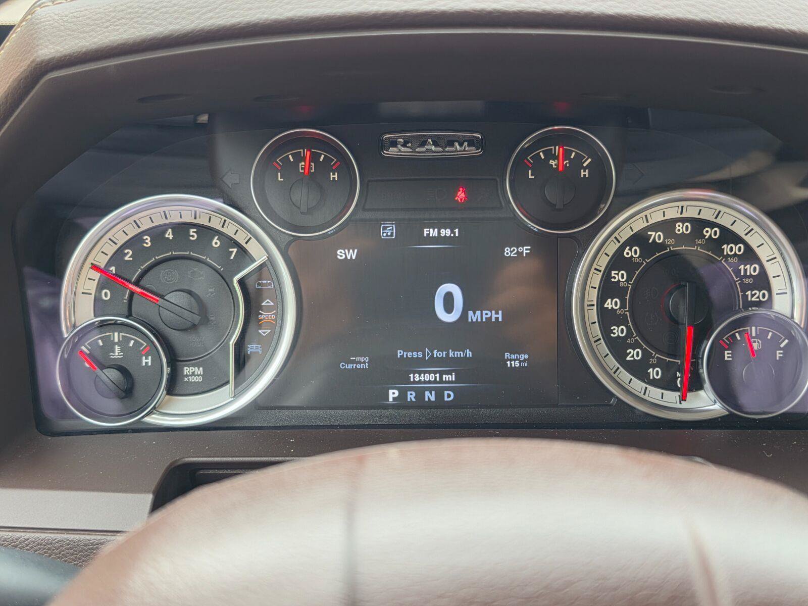 Used 2014 RAM 1500 Laramie w/ Convenience Group AWD/4WD image 8