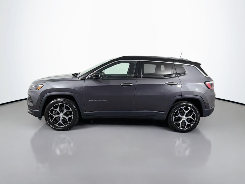 Used 2024 Jeep Compass Limited AWD/4WD image 4