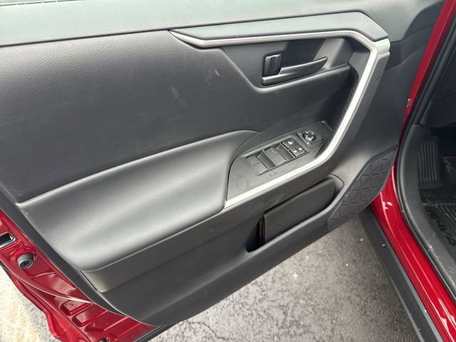 New 2025 Toyota RAV4 LE image 18