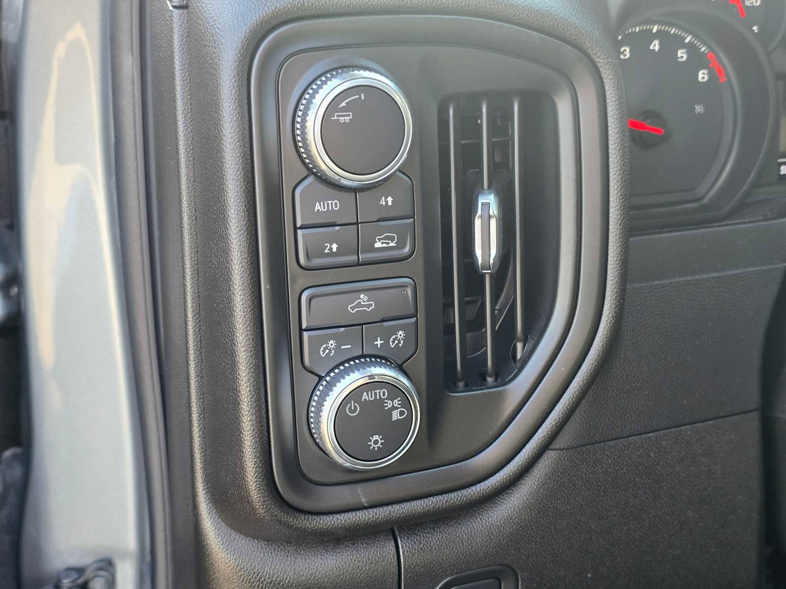 Used 2025 GMC Sierra 1500 Pro w/ Graphite Edition image 25