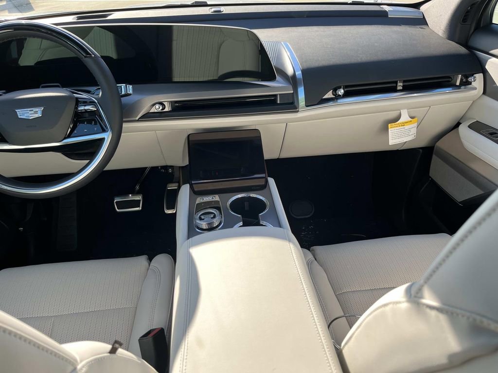 New 2026 Cadillac Vistiq Luxury image 14