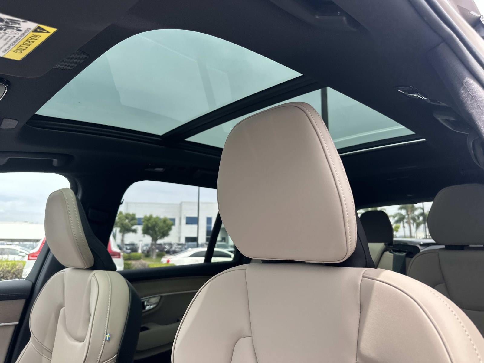 New 2026 Volvo XC90 T8 Plus w/ Protection Package Premier AWD/4WD image 25