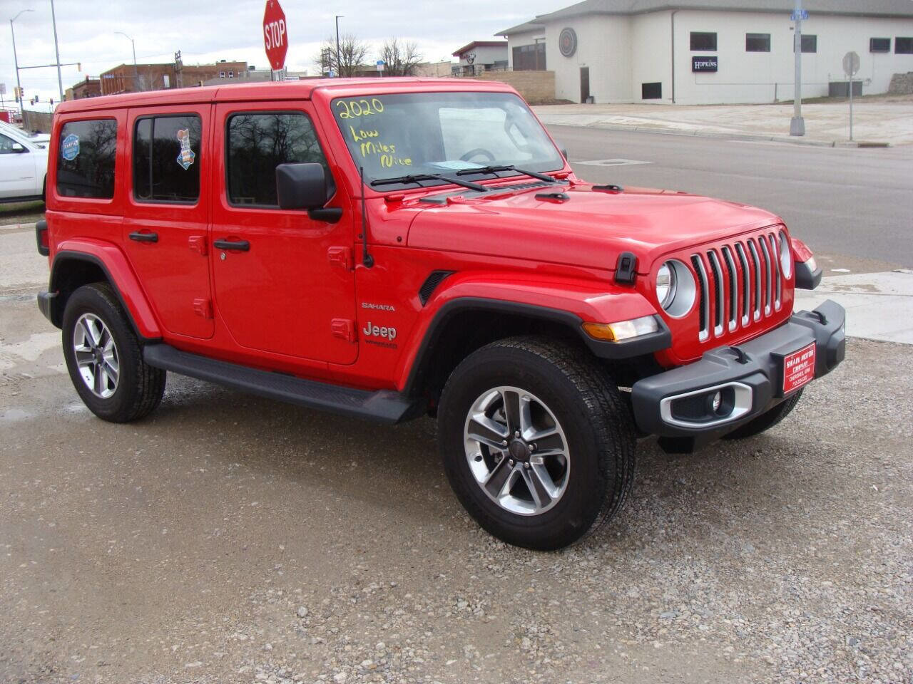 Used 2020 Jeep Wrangler Unlimited Sahara w/ Uconnect 4C Nav & Sound Group image 3