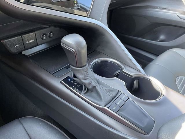 Used 2024 Toyota Camry SE w/ Convenience Package image 30