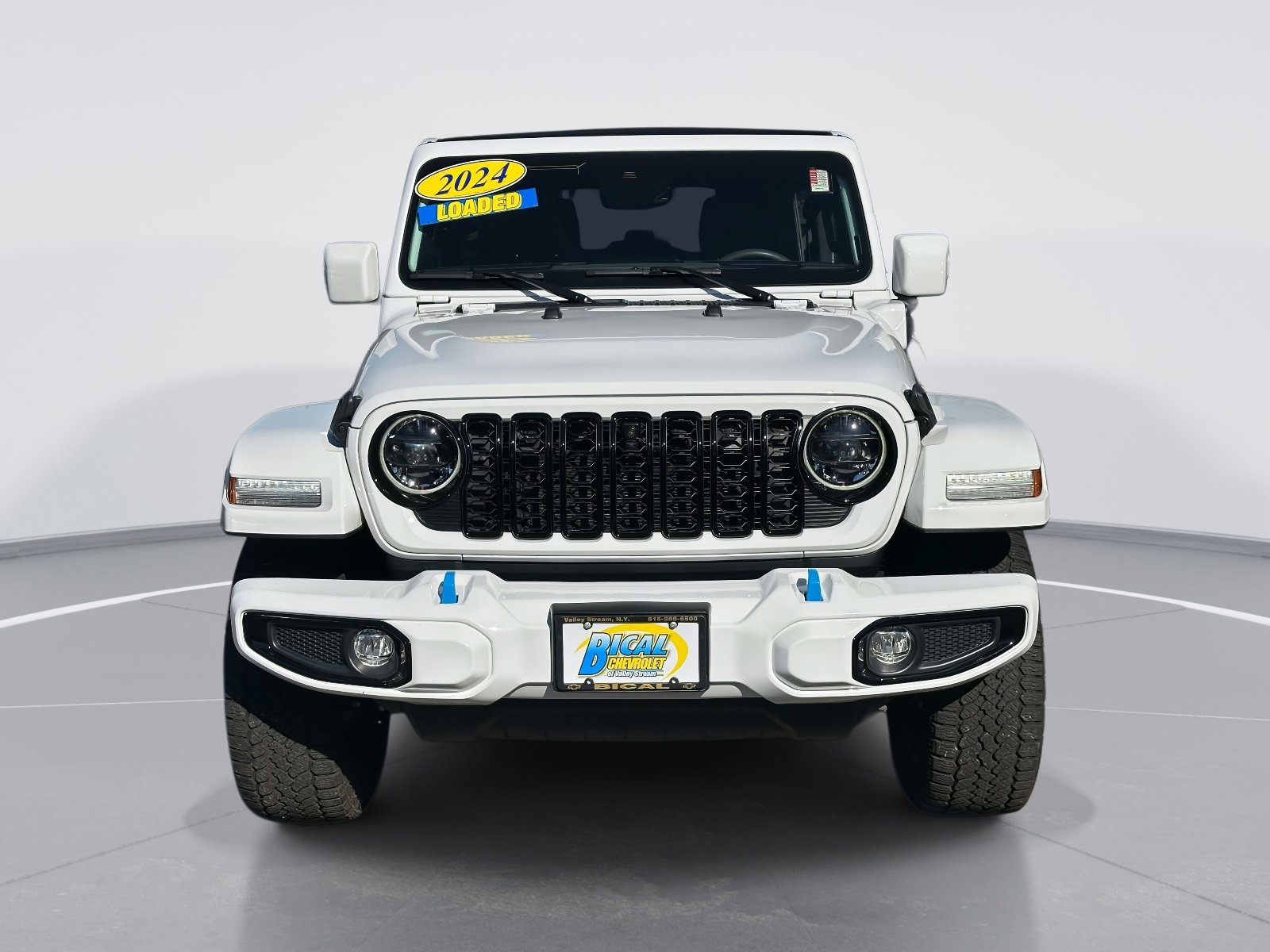 Used 2024 Jeep Wrangler High Altitude AWD/4WD image 2