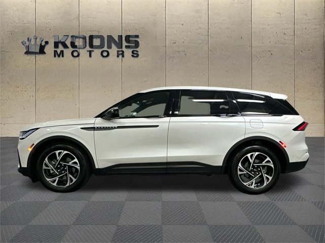 Certified 2024 Lincoln Nautilus Premier w/ Jet Appearance Package image 4