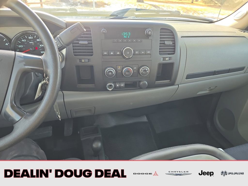Used 2011 GMC Sierra 2500 W/T image 17