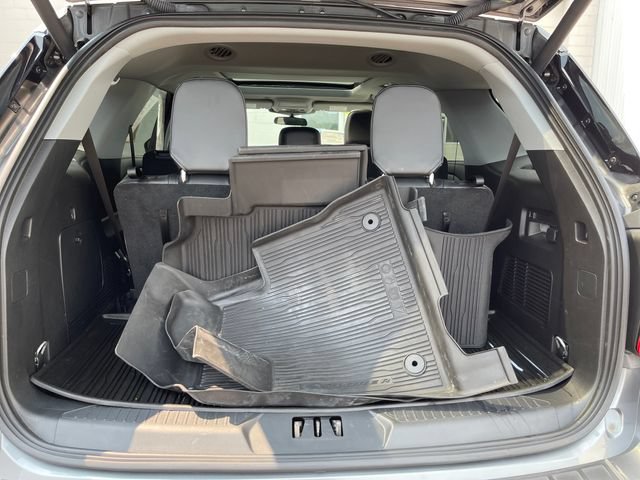 Used 2024 Ford Explorer XLT w/ Equipment Group 202A AWD/4WD image 28