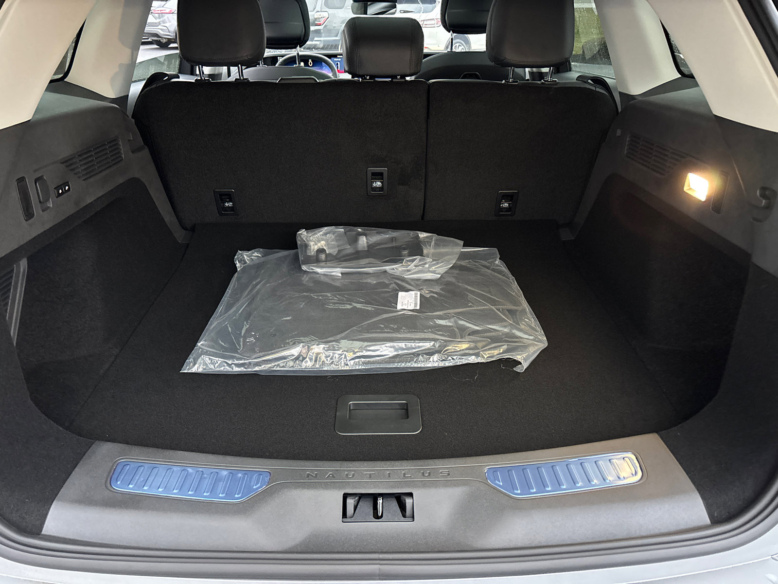 New 2026 Lincoln Nautilus Premier w/ Equipment Group 102A image 9