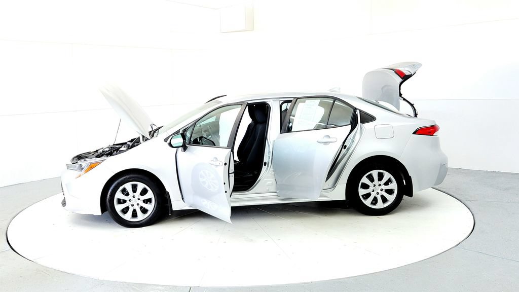 Used 2023 Toyota Corolla LE FWD image 10