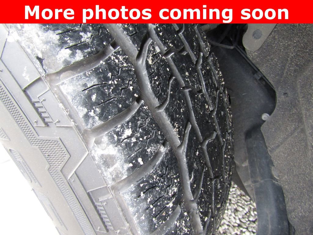 Used 2016 Ford F150 Platinum w/ Equipment Group 701A Luxury AWD/4WD image 6