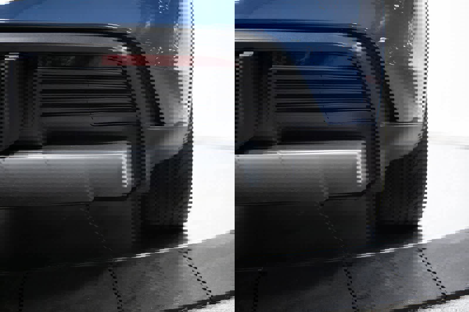 Certified 2023 Porsche Taycan 4 Cross Turismo image 36