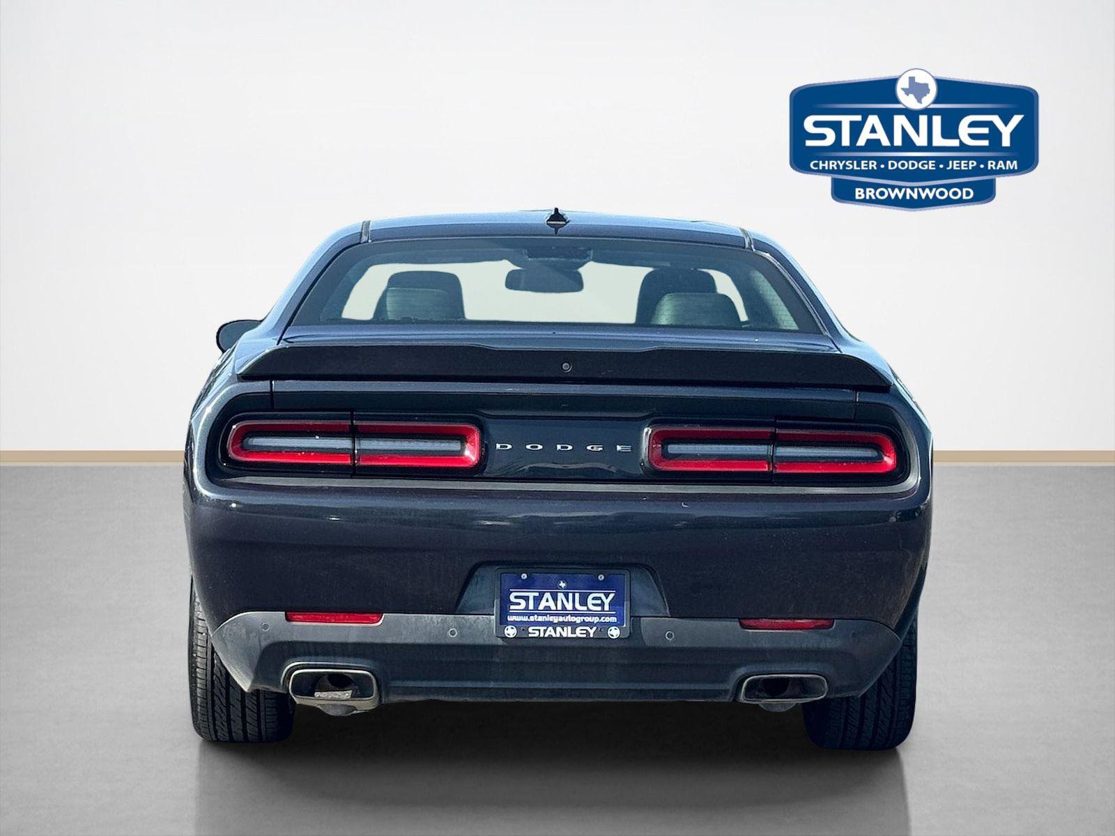 Used 2016 Dodge Challenger SXT Plus RWD image 10