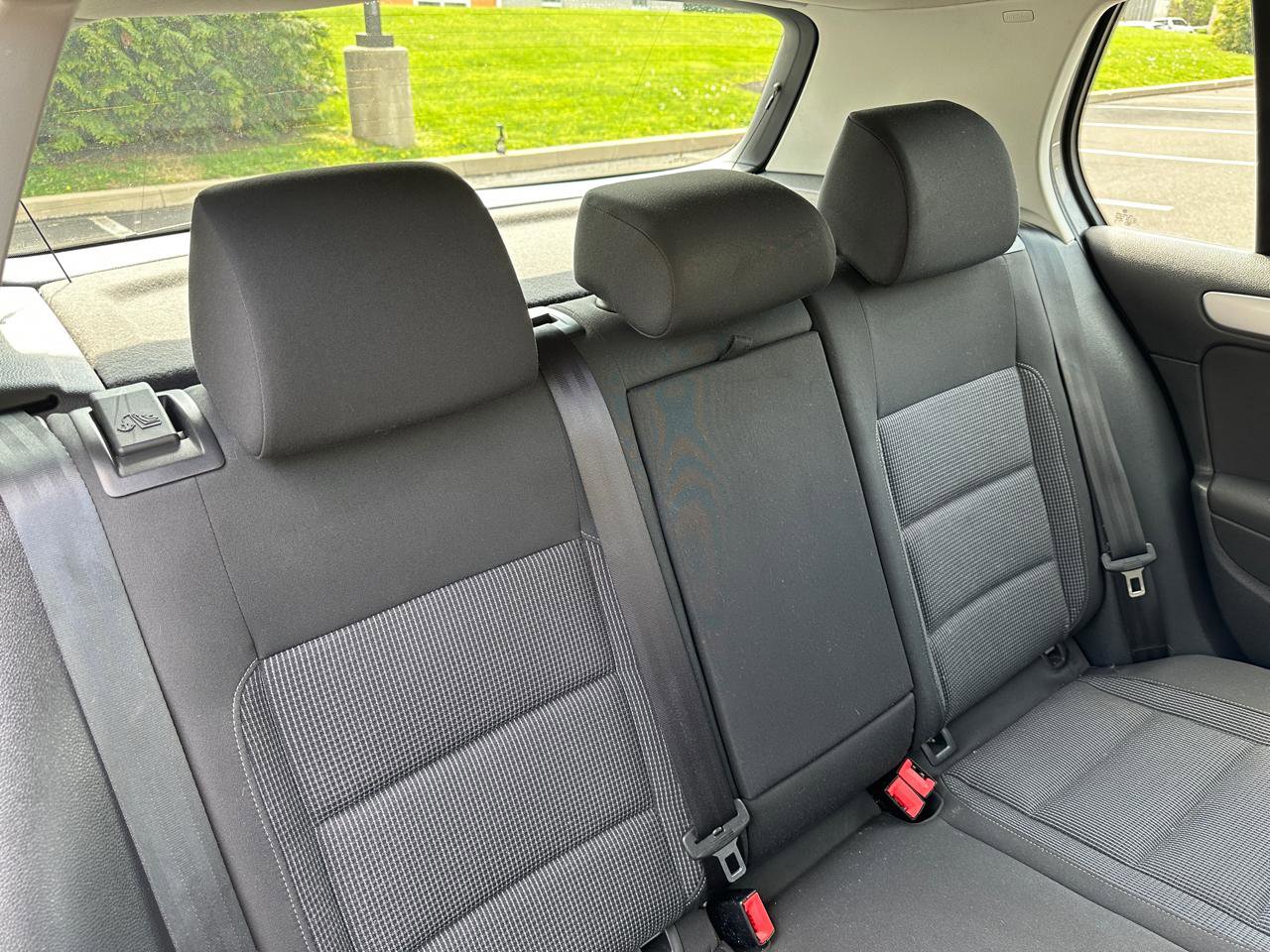 Used 2013 Volkswagen Golf TDI FWD image 19