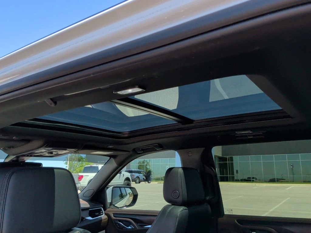 Used 2022 GMC Yukon XL Denali AWD/4WD image 24