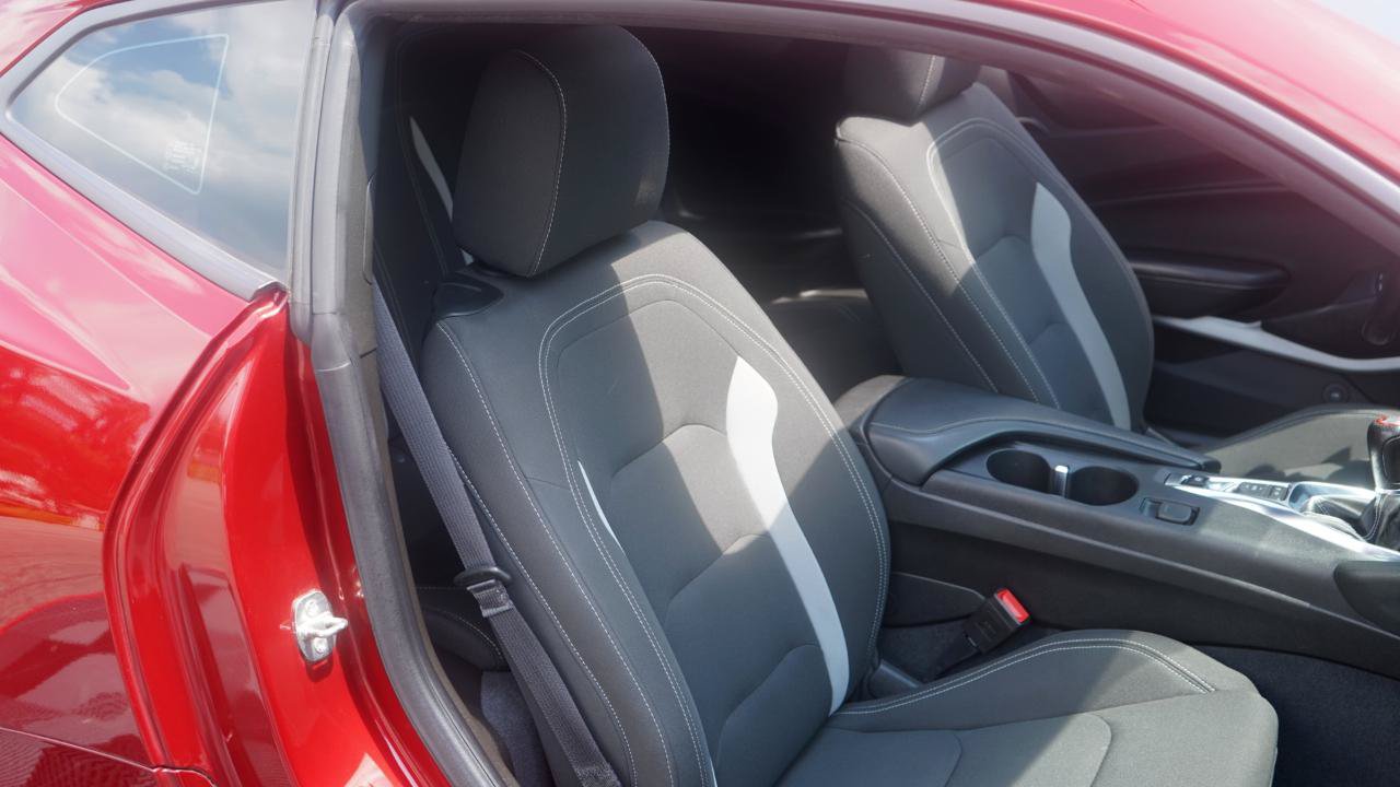 Used 2022 Chevrolet Camaro SS RWD image 47