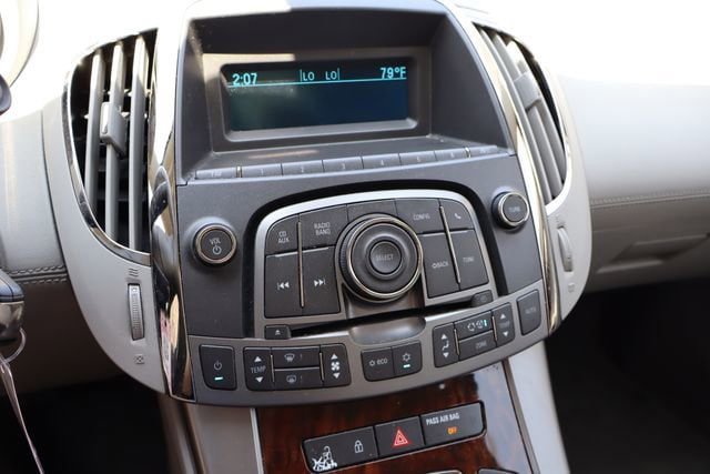 Used 2012 Buick LaCrosse Convenience FWD image 6