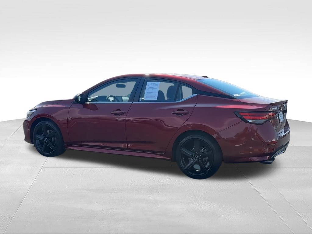 Used 2023 Nissan Sentra SR w/ Electronics Package FWD image 6