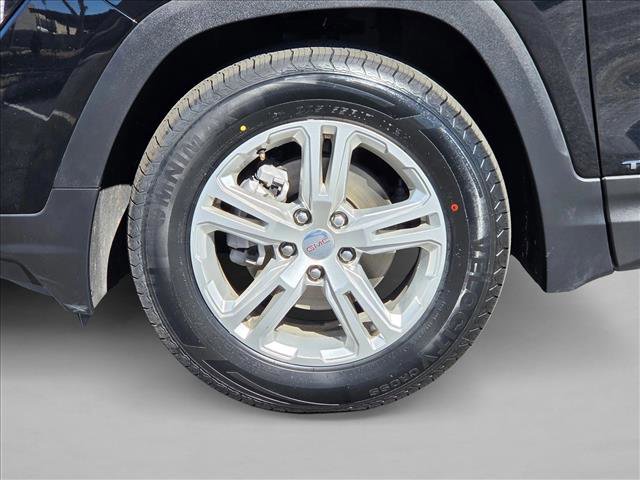 Used 2024 GMC Terrain SLE image 23