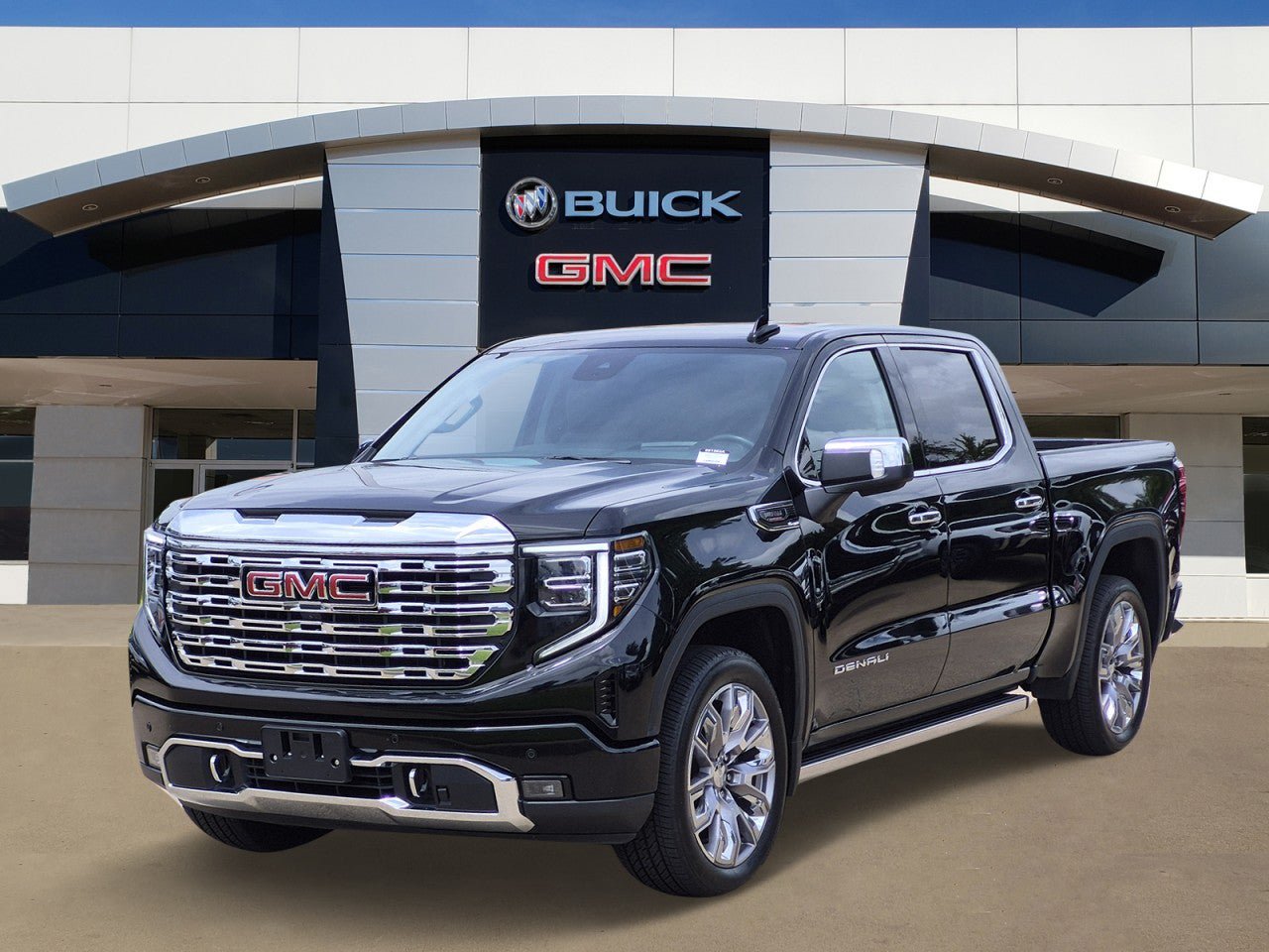 Used 2022 GMC Sierra 1500 Denali w/ Denali Reserve Package AWD/4WD image 3