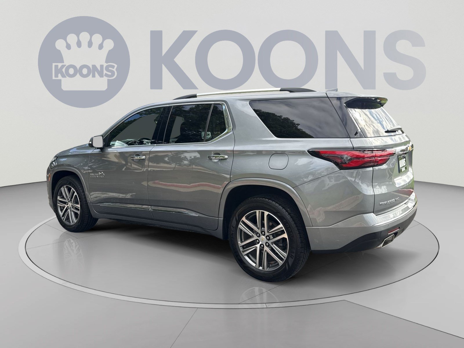 Used 2023 Chevrolet Traverse High Country AWD/4WD image 4