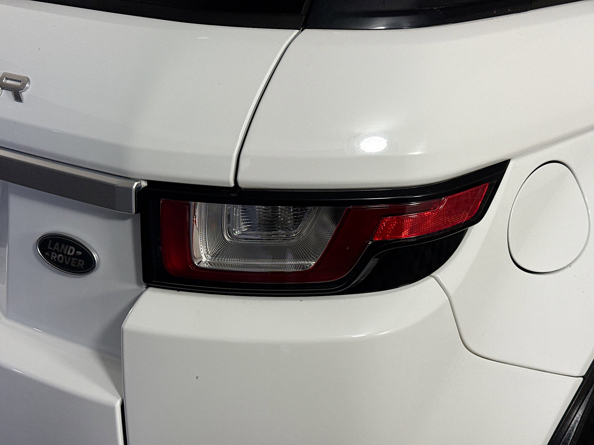 Used 2016 Land Rover Range Rover Evoque HSE image 34