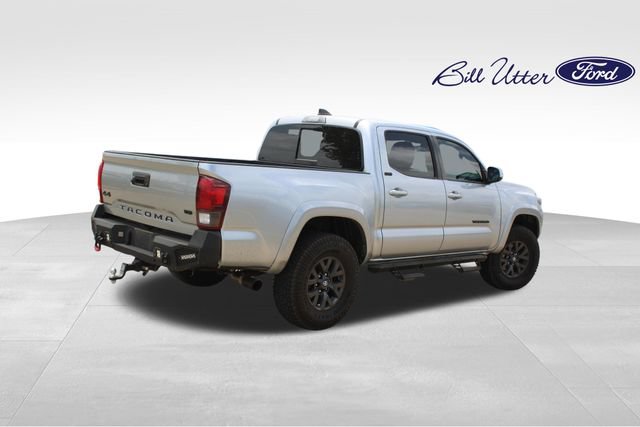 Used 2023 Toyota Tacoma SR5 w/ Technology Package AWD/4WD image 5