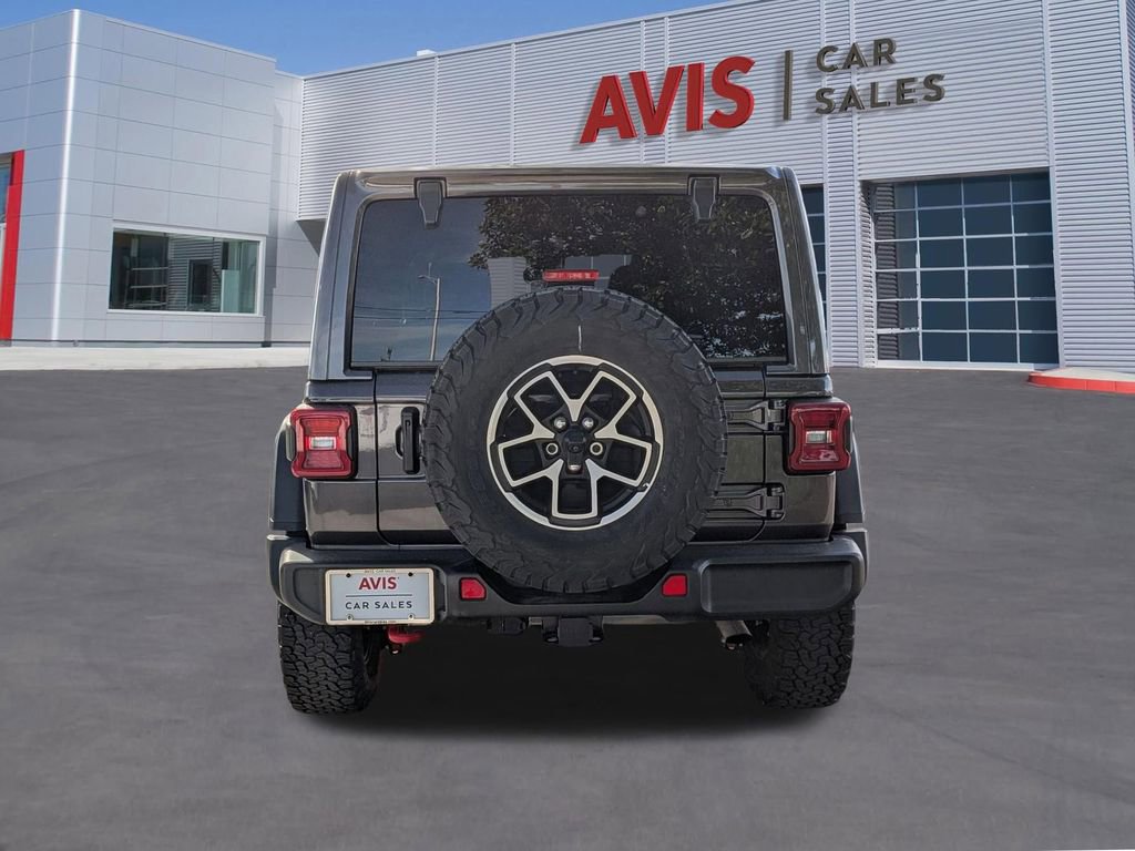 Used 2025 Jeep Wrangler Unlimited Rubicon w/ Convenience Group image 7