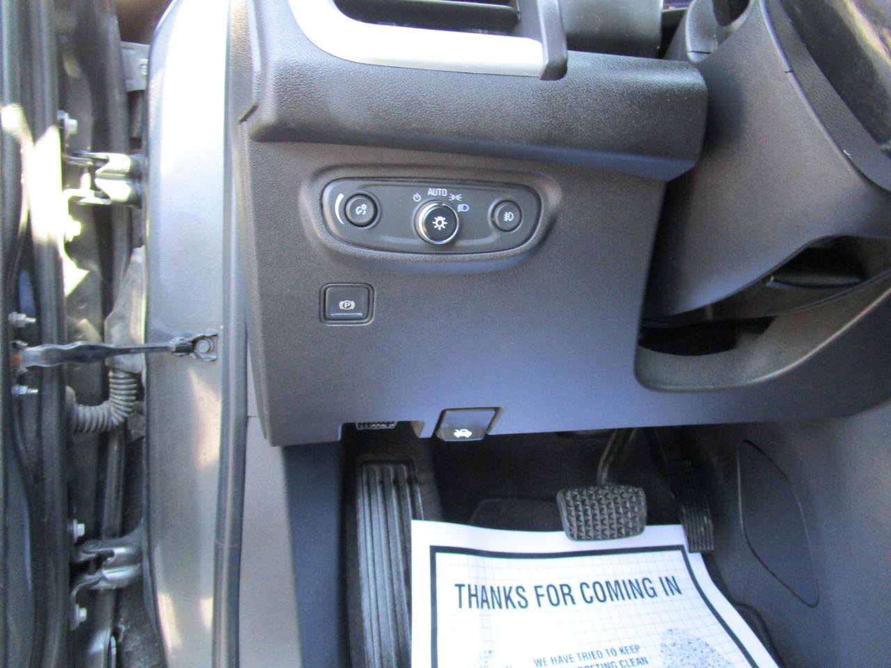 Used 2020 GMC Terrain SLT AWD/4WD image 17