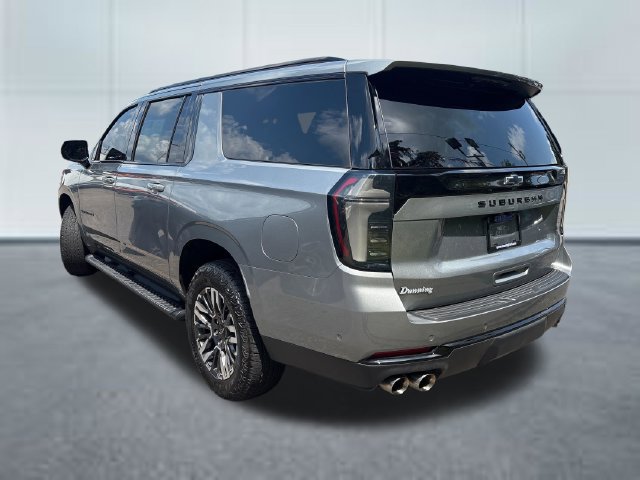 Used 2026 Chevrolet Suburban Z71 w/ Comfort Package AWD/4WD image 2