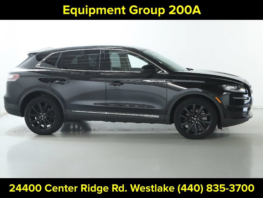 Used 2023 Lincoln Nautilus Reserve w/ Monochromatic Package AWD/4WD image 11
