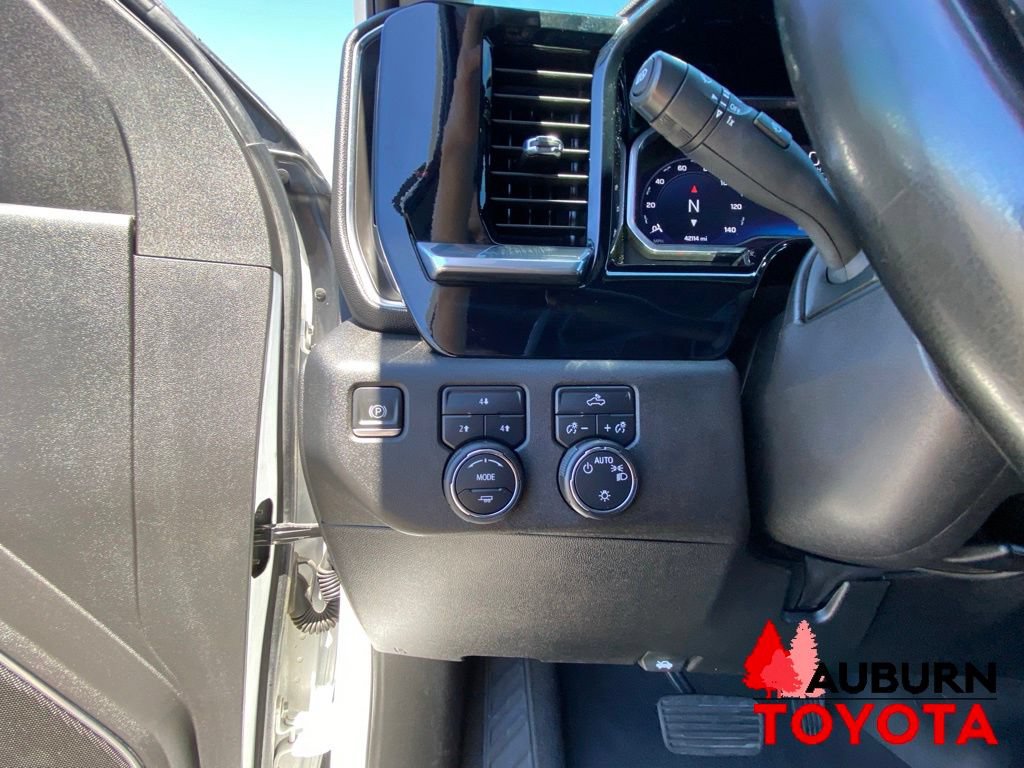 Used 2024 Chevrolet Silverado 2500 LT AWD/4WD image 34