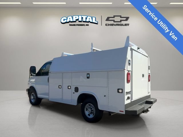 New 2025 Chevrolet Express 3500 w/ Power Convenience Package RWD image 3