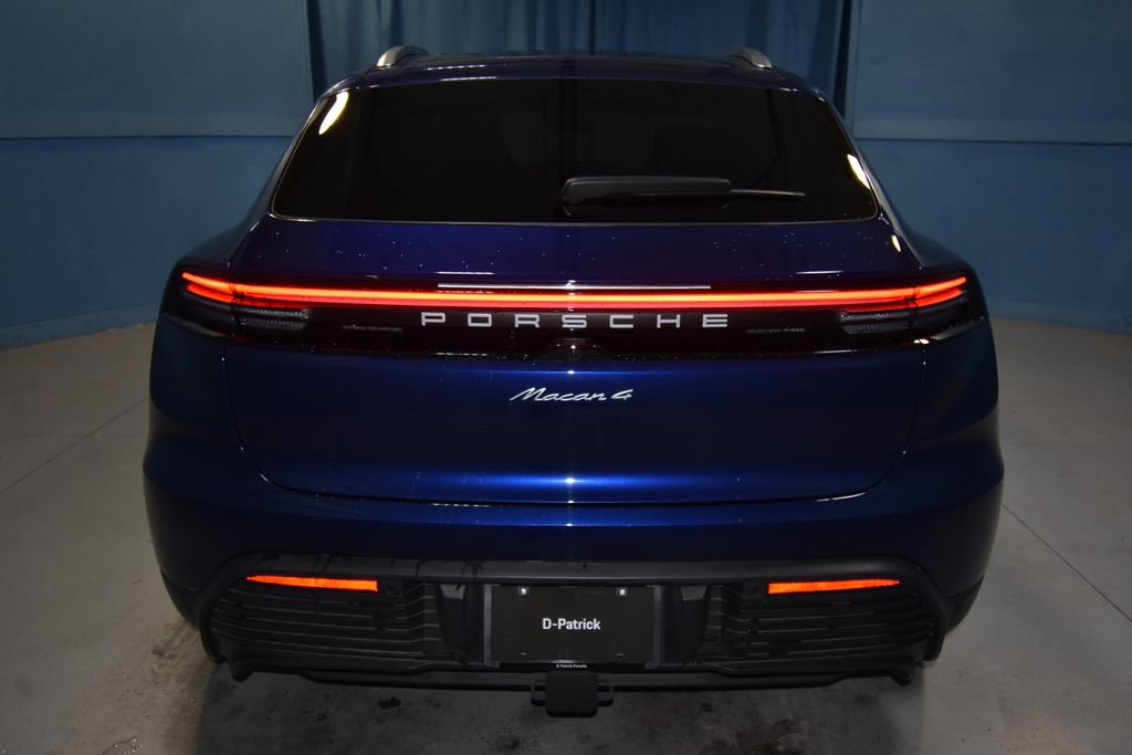 Used 2024 Porsche Macan 4 Electric image 27
