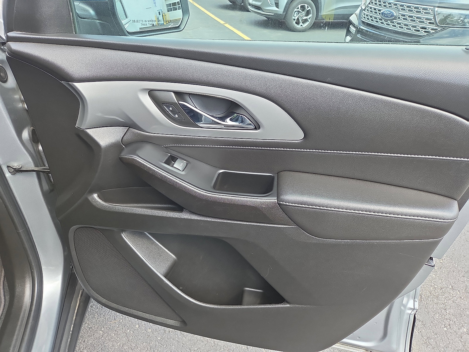 Used 2023 Chevrolet Traverse LT AWD/4WD image 13