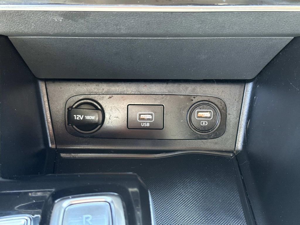 Used 2021 Hyundai Sonata SEL w/ Cargo Package image 26
