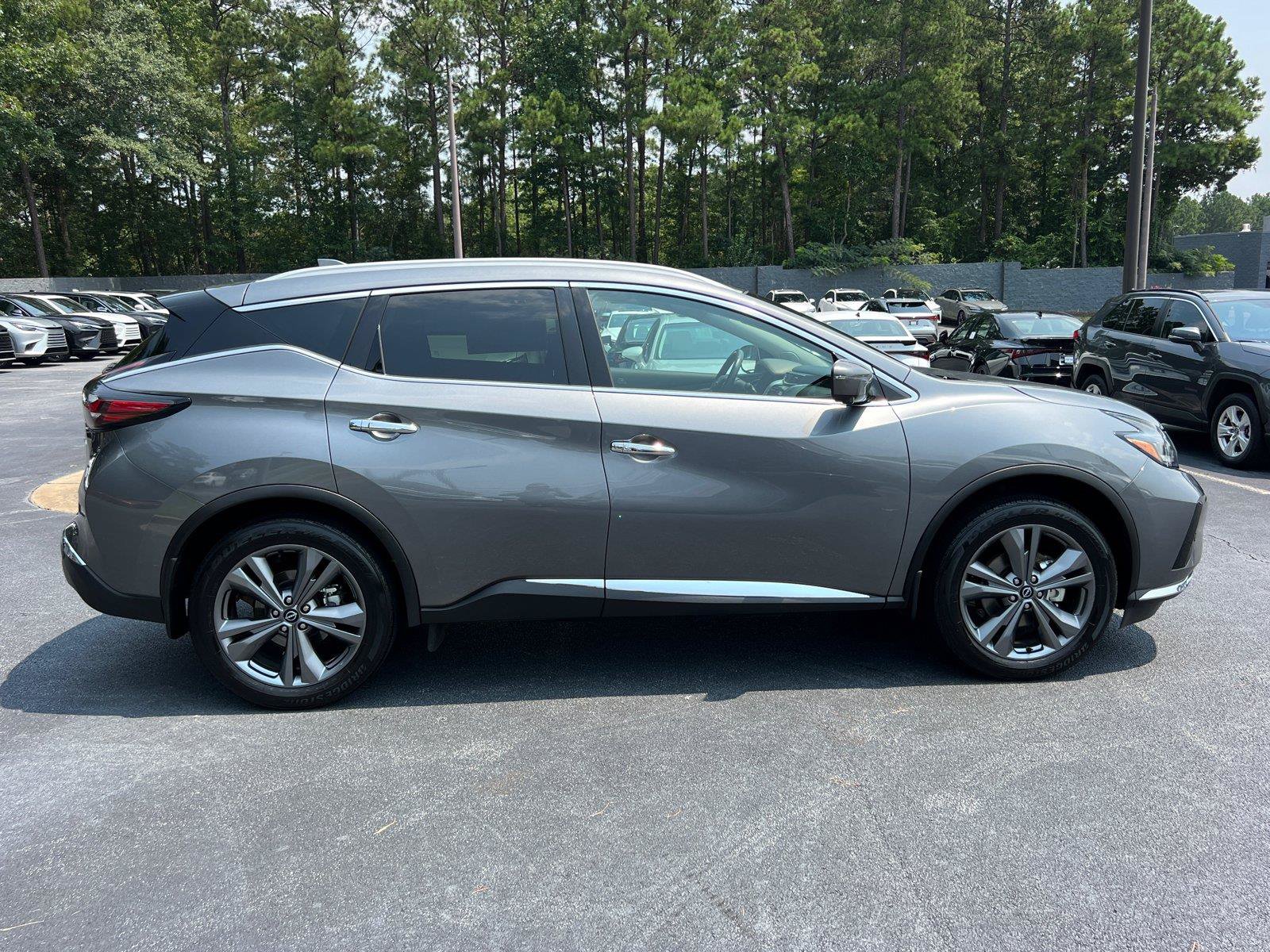 Used 2024 Nissan Murano Platinum w/ Cargo Package FWD image 4